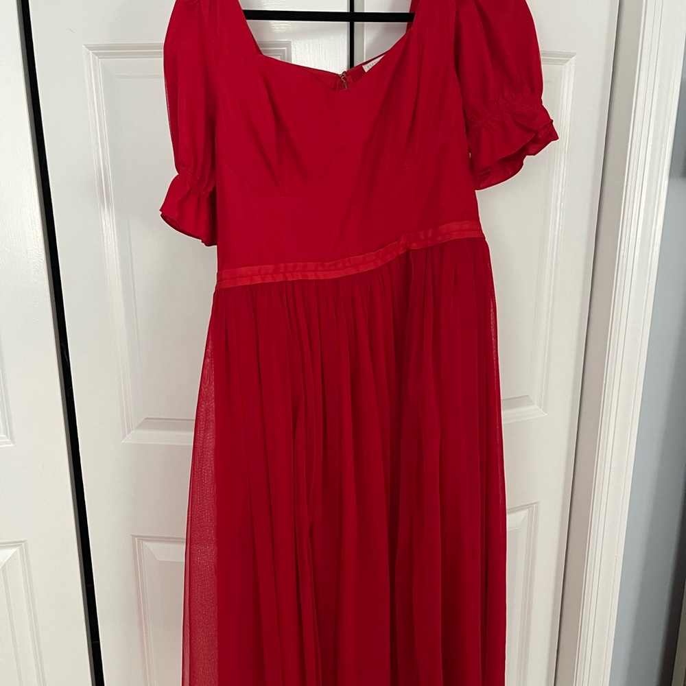 Matching Red Dresses Set - Picture 8 of 10